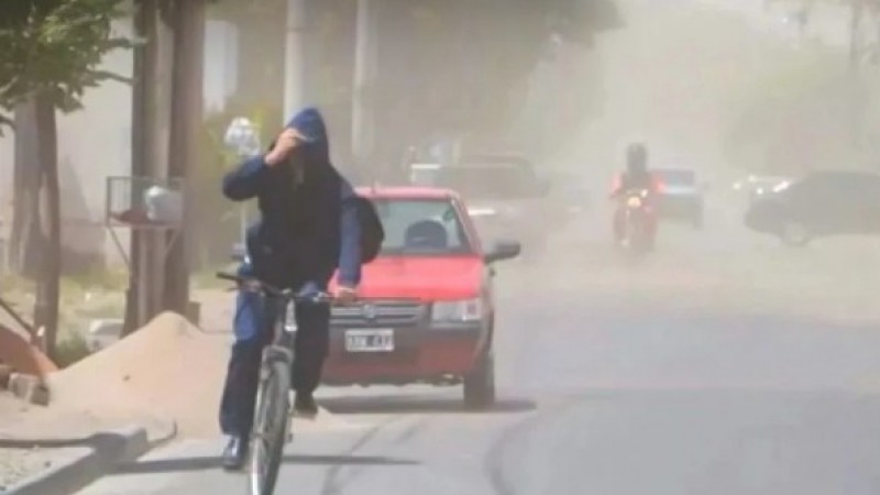 Alerta amarilla por viento Zonda: afectará el sur y precordillera este viernes